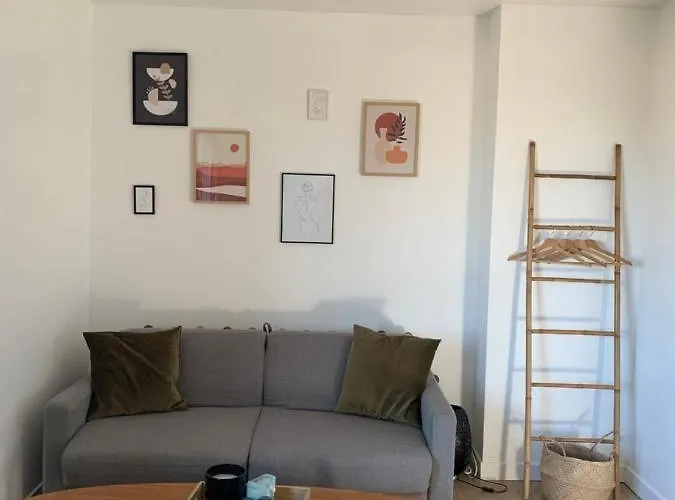 Superbe Appartement Avec Parking Gratuit Sur Place