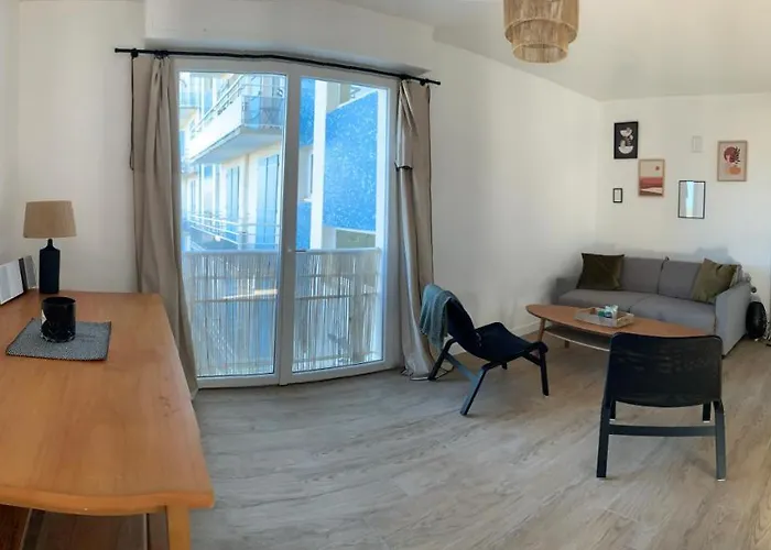 Superbe Appartement Avec Parking Gratuit Sur Place